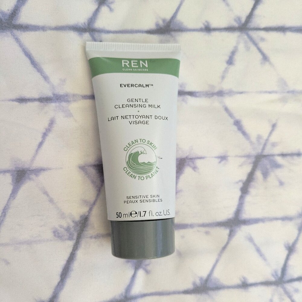 🌸 REN Clean Skincare Evercalm Gentle Cleansing Milk NIB 1.7oz Travel Size